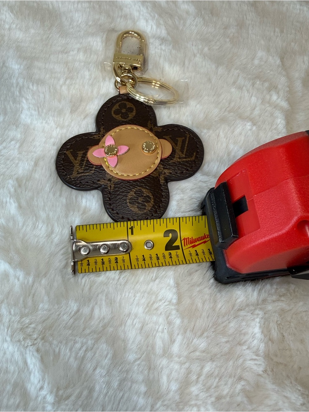Keychain vivi Brown Monogram Flower Keychain Charm - Picture 3 of 3